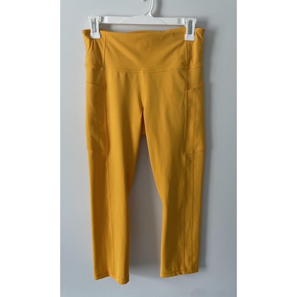 ATHLETA Ultimate Stash II Capri Legging Radiant Sunshine Yellow Medium Yoga